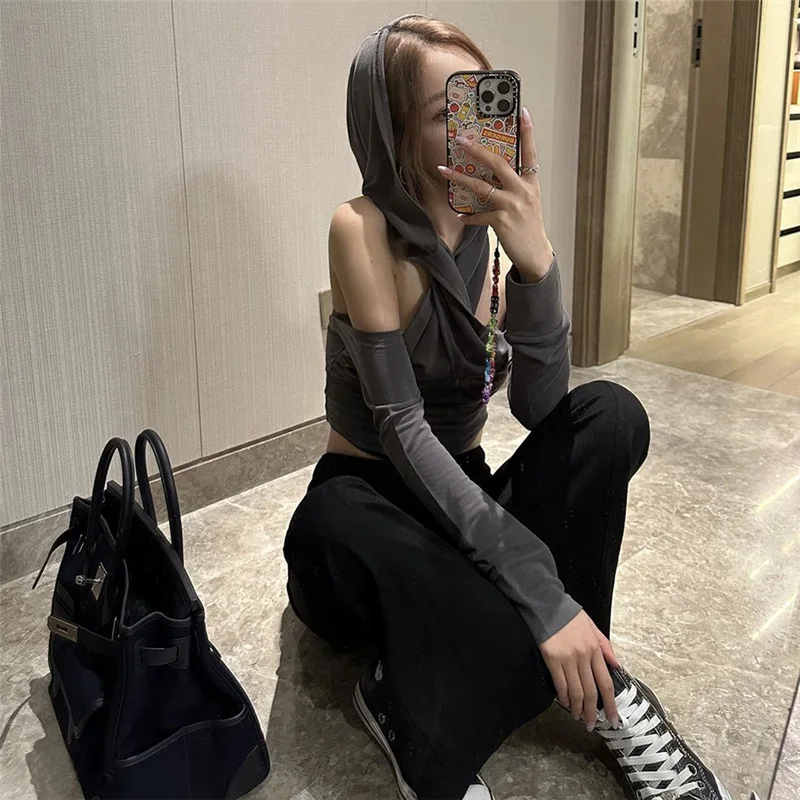 2023 estilo novedad de verano ropa de mujer Color sólido Slim Fit ombligo descubierto moda urbana con capucha Camiseta de manga larga para mujer