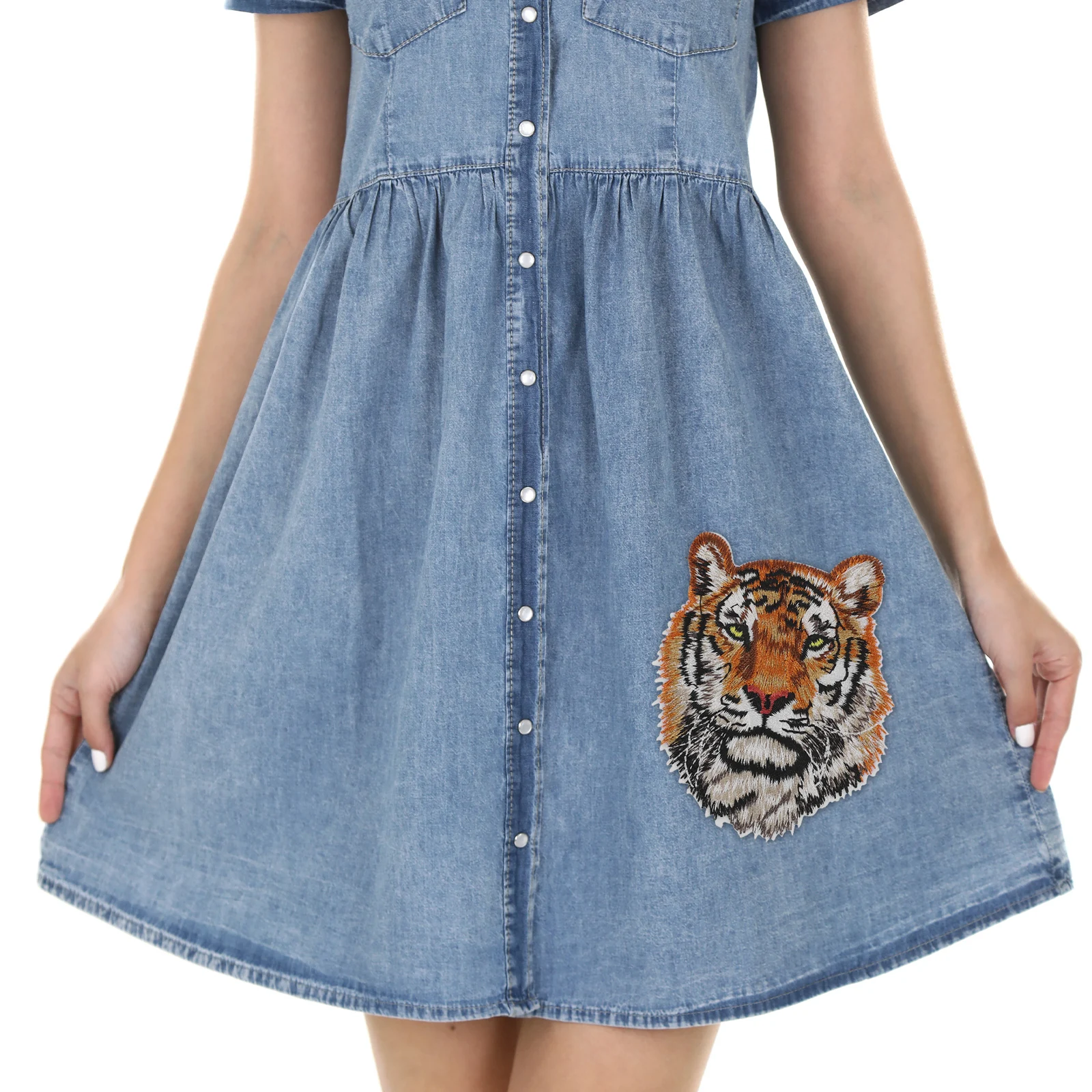 

5 Pcs Tiger Decorative Patches On for Shirts Jackets Bags Hats Shoes Clothing Repair Adhesive Stickers