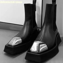 Stivali con punta quadrata alla moda con cuciture in metallo 2024 stile donna suola spessa stile moto Slip On stivaletti neri in vera pelle