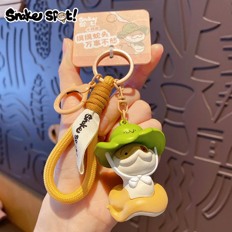 Creative Year of Snake Puppy Akimbo Snake Hold Up Red Heart Key Chain Cartoon Fortune Money Snake Green Straw Hat Doll Keychain