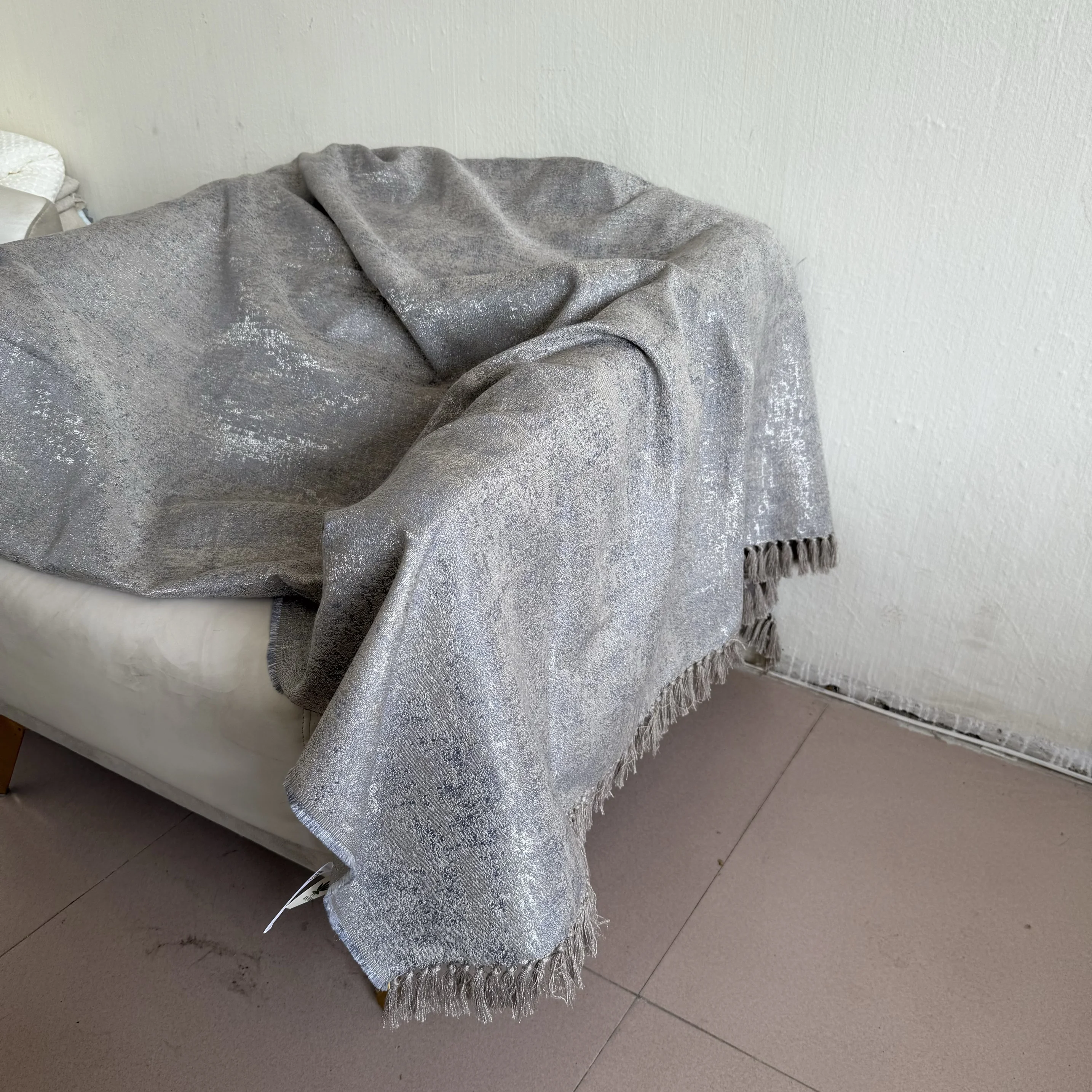 

Плед ручной работы с бахромой Haax из чистого льна, повседневный плед-накидка, всего 20 штук в наличии, на нижнем этаже