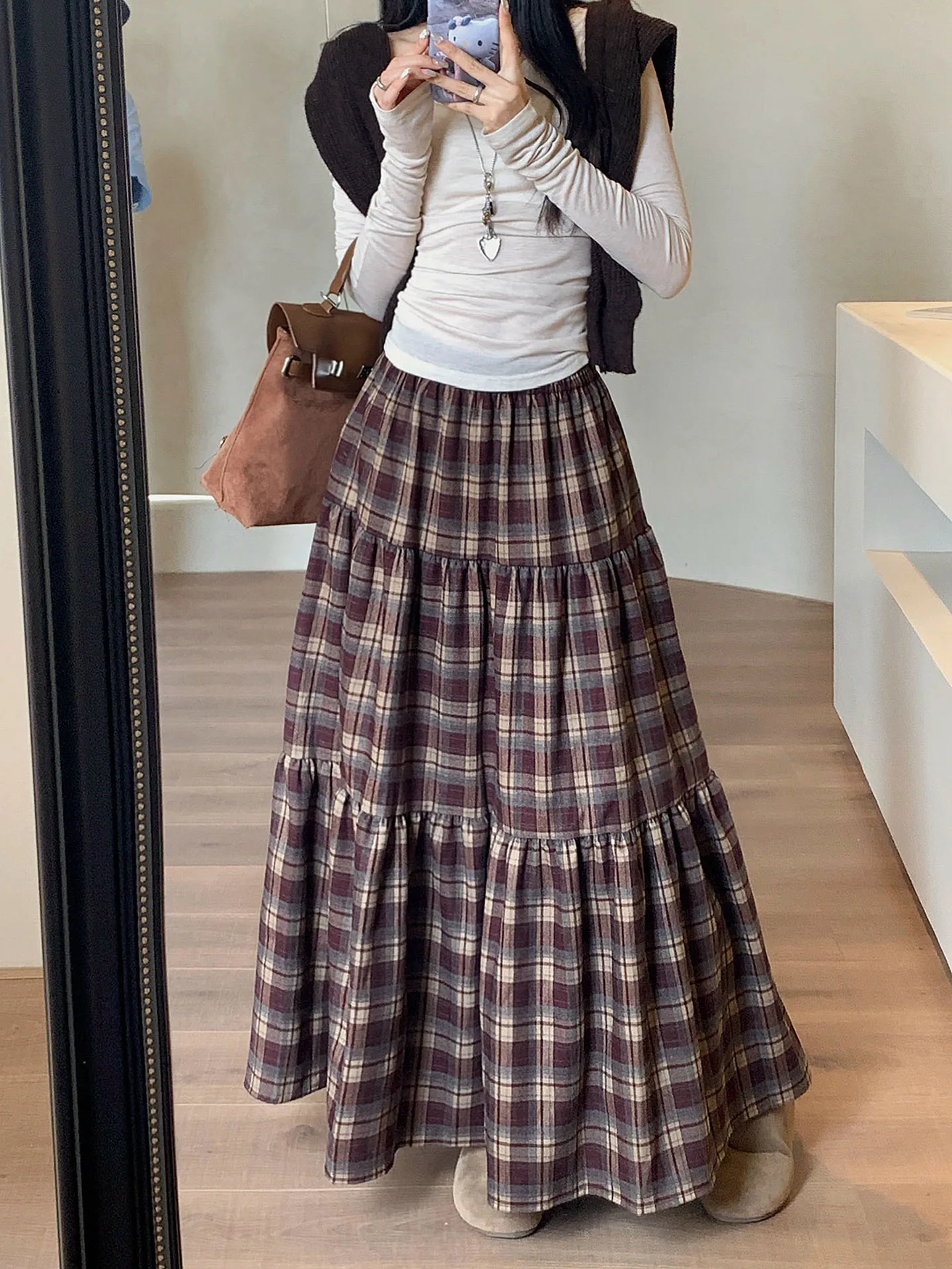 

2 цвета SML Высококачественная клетчатая длинная юбка женская Корейская мода осень-зима 2026 эластичная юбка трапециевидной формы с высокой талией женская