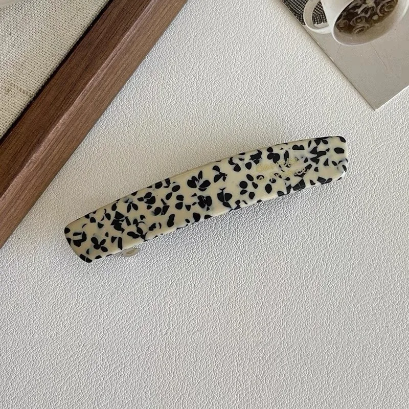 مشبك شعر أكريليك لامع للنساء، مشبك جانبي أنيق للفتيات العصريات، مشبك كلمة واحدة