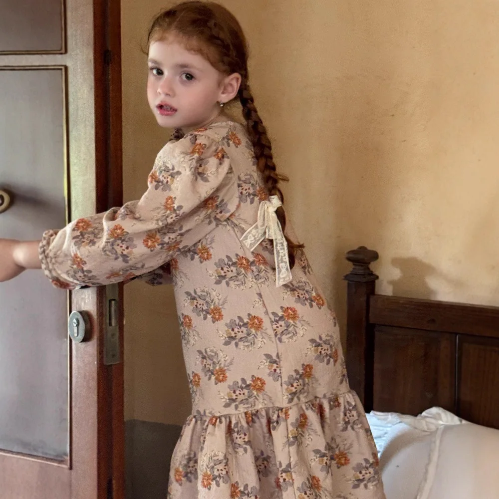

Children Girls Autumn Princess Dress Cotton Floral Print Infant Girls Bubble Sleeve Dress Retro Round Collar 1-6Y Girls Vestido