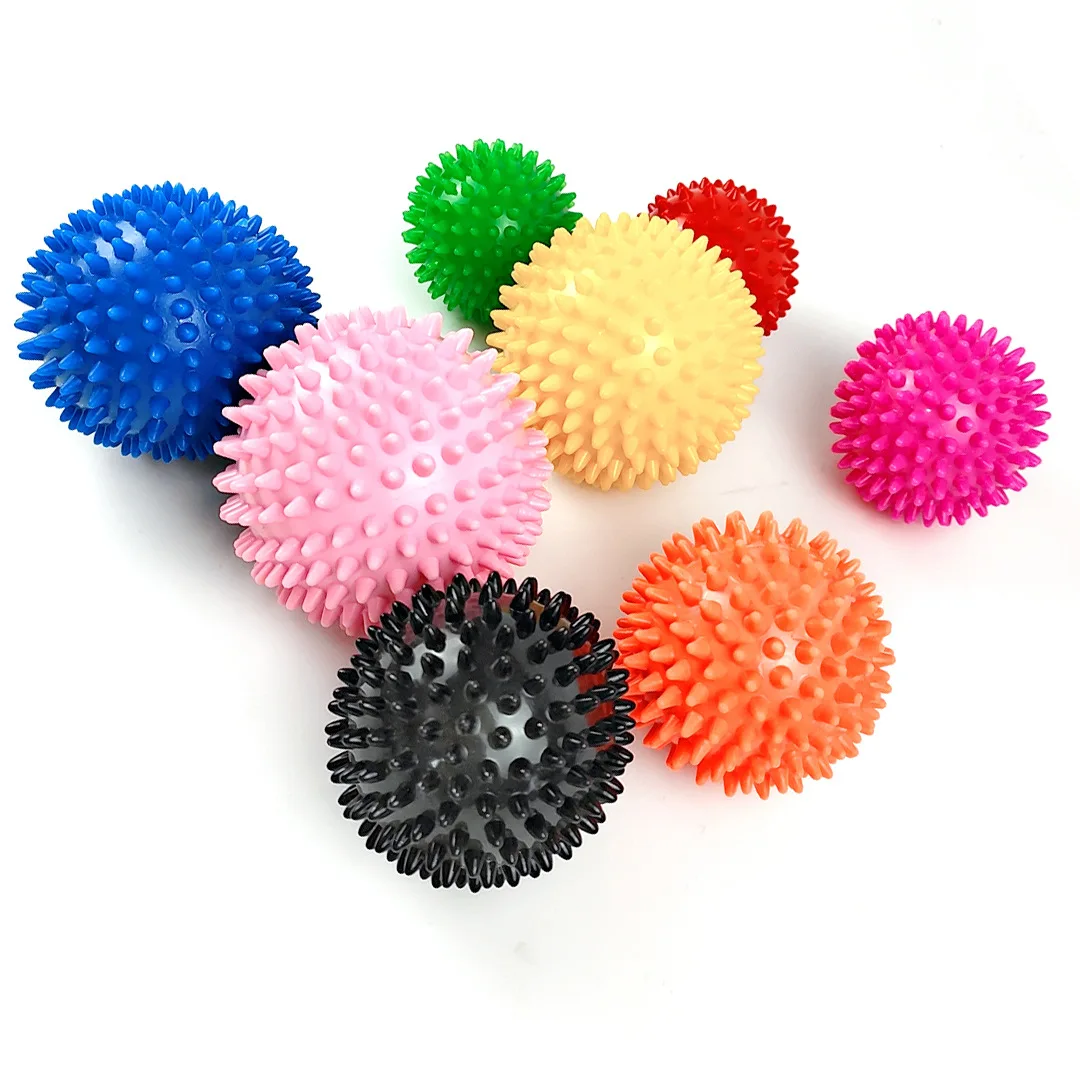 Durable PVC Spiked Massage Ball Trigger Point Sports Fitness Hands Feet Plantar Pain Relief Fasciitis Relief 7cm/9cm Yoga Ball