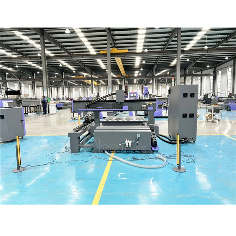 Router di CNC ATC in alluminio acrilico 1300 * 1300mm con 8 utensili Cambio utensile automatico 1530 Prezzo della macchina da taglio artigianale in legno