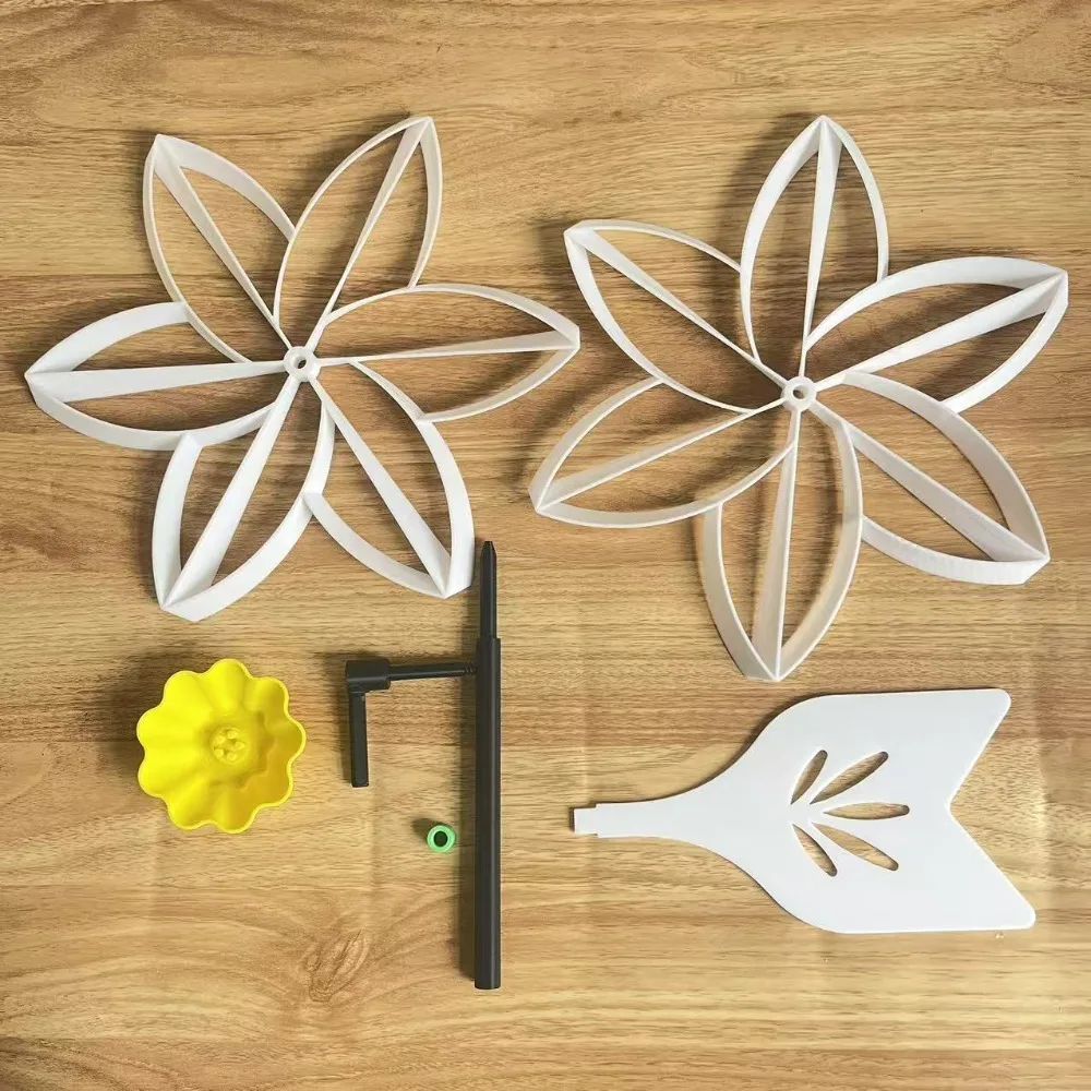 

Rotating Sunflower Wind Spinner with Stakes No Resistance Narcissus Windmill 3D Printed Manual Outdoor Windmill Toy