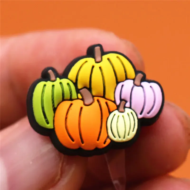 Dropshipping 1pc Cute Pumpkin Mushroom PVC Shoe Charms Daisy Accessories Bee Ladybug Flowers Decorations fit Bracelet Kids Gifts