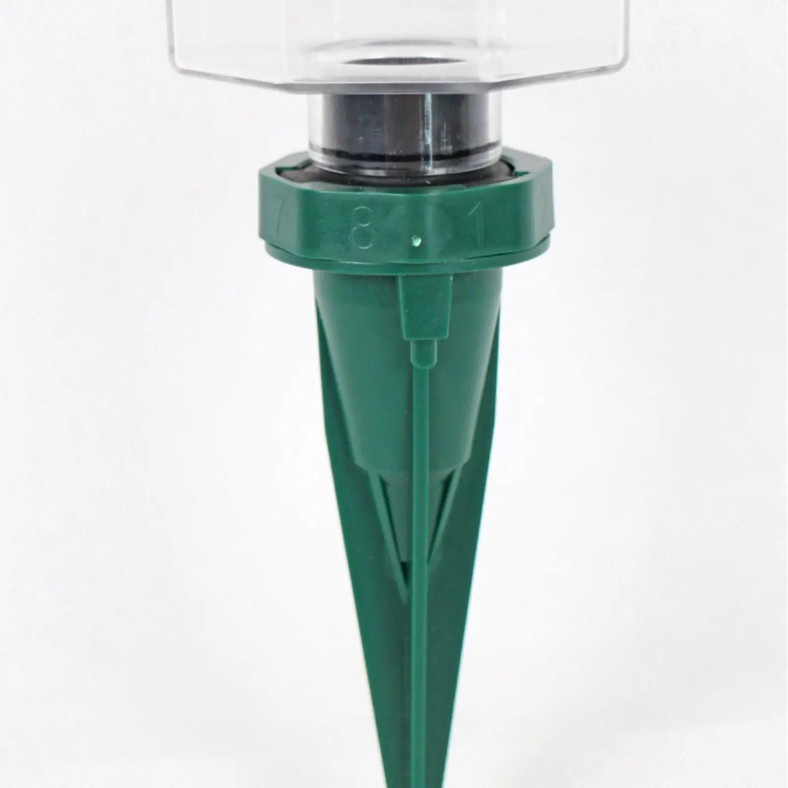 

Автоматическая система полива растений: самополивающаяся капельная система с бутылкой 500 мл для сада, комнатных и уличных растений