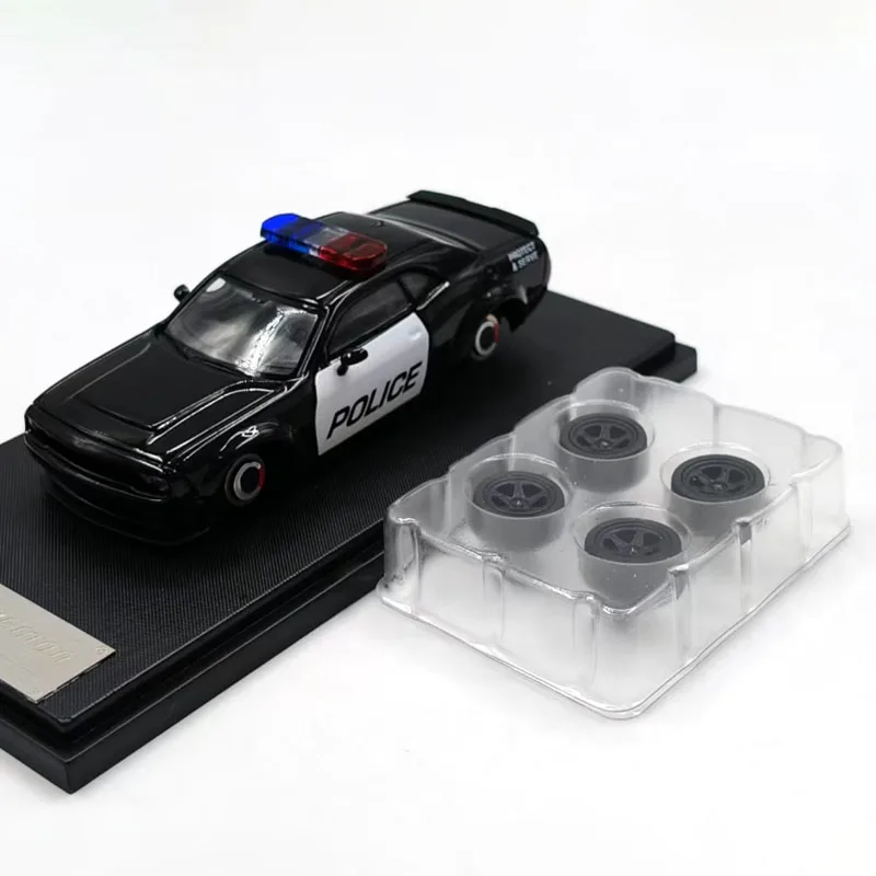 Fine works Diecast 1:64 Scale Hellcat Alloy Simulation Car Model Static Collection Decorated Holiday Gifts Toys Souvenir Gift