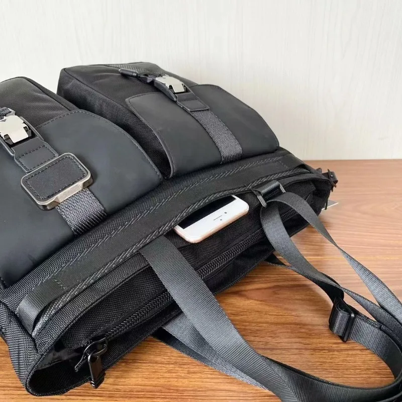 Nylon balístico serie alfa Bravo Estilo moderno para desplazamientos diarios, impermeable y resistente al desgaste 232765