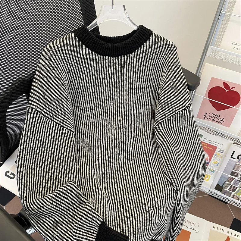 Crew neck sweater knit men's fashion brand autumn and winter base shirt men's temperament slim top