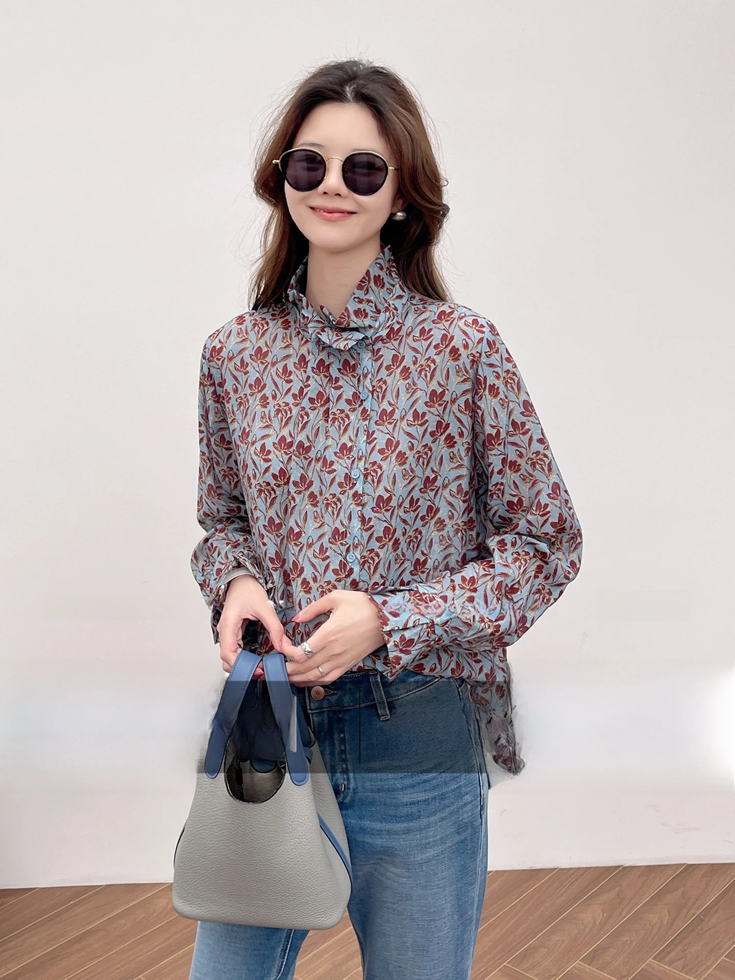 

Korean Fashionable Commute Minimalist Color Block Floral Long Sleeve Stand Collar Silk Shirt Women's Premium Quality Spring N...