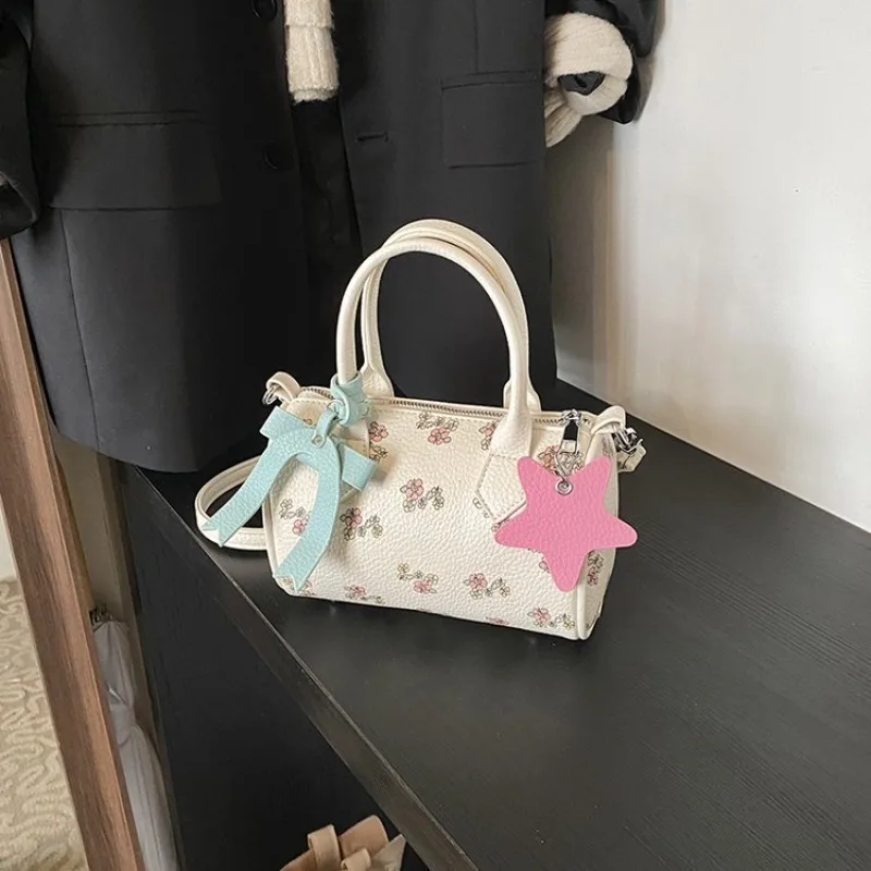 

Luxury Elegant Designer Diaper Bag Women Fashionable Leather Tote Large Capacity Stylish Crossbody Shoulder Bag For Ladies