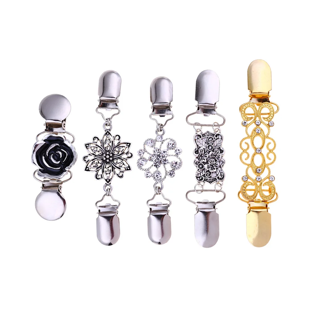 

5Pcs Alloy Diamond Sweater Clips Vintage Elegant Cardigan Lock Pins for Sweaters Scarves Collar Accessories Brooches