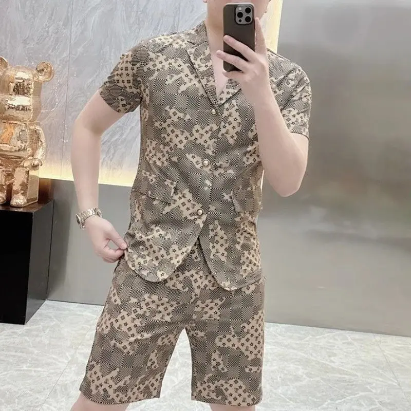 Summer new printed short-sleeved shorts suit men's fashion slim-fitting casual light luxury suit with a set