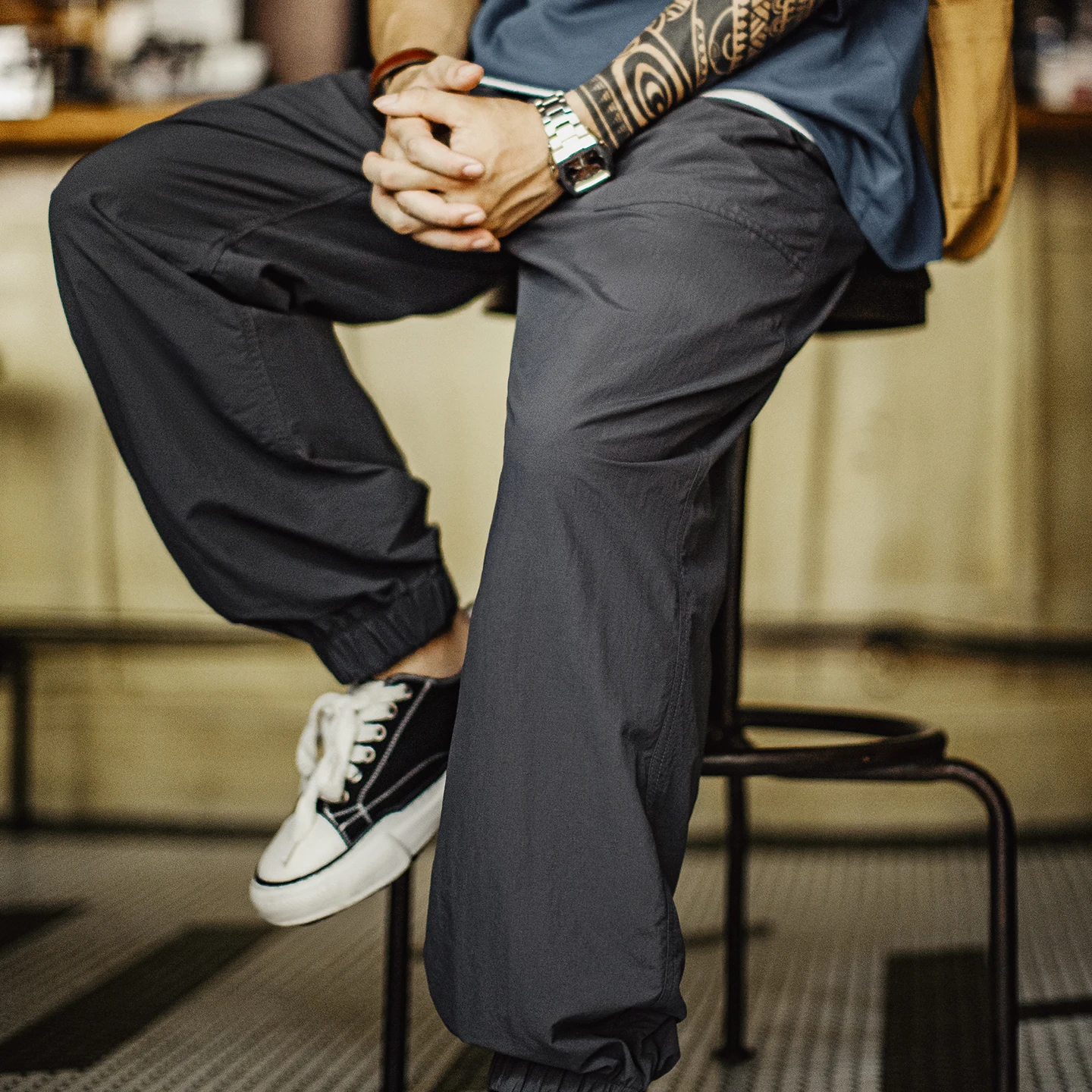 กางเกงลำลอง Maden แบบมีขอบรัด  กางเกงกันน้ำสำหรับกิจกรรมกลางแจ้ง กางเกงขายาวผู้ชาย น้ำหนักเบา เอวยางยืด สีพื้น สำหรับสวมใส่สไตล์สตรีทแวร์