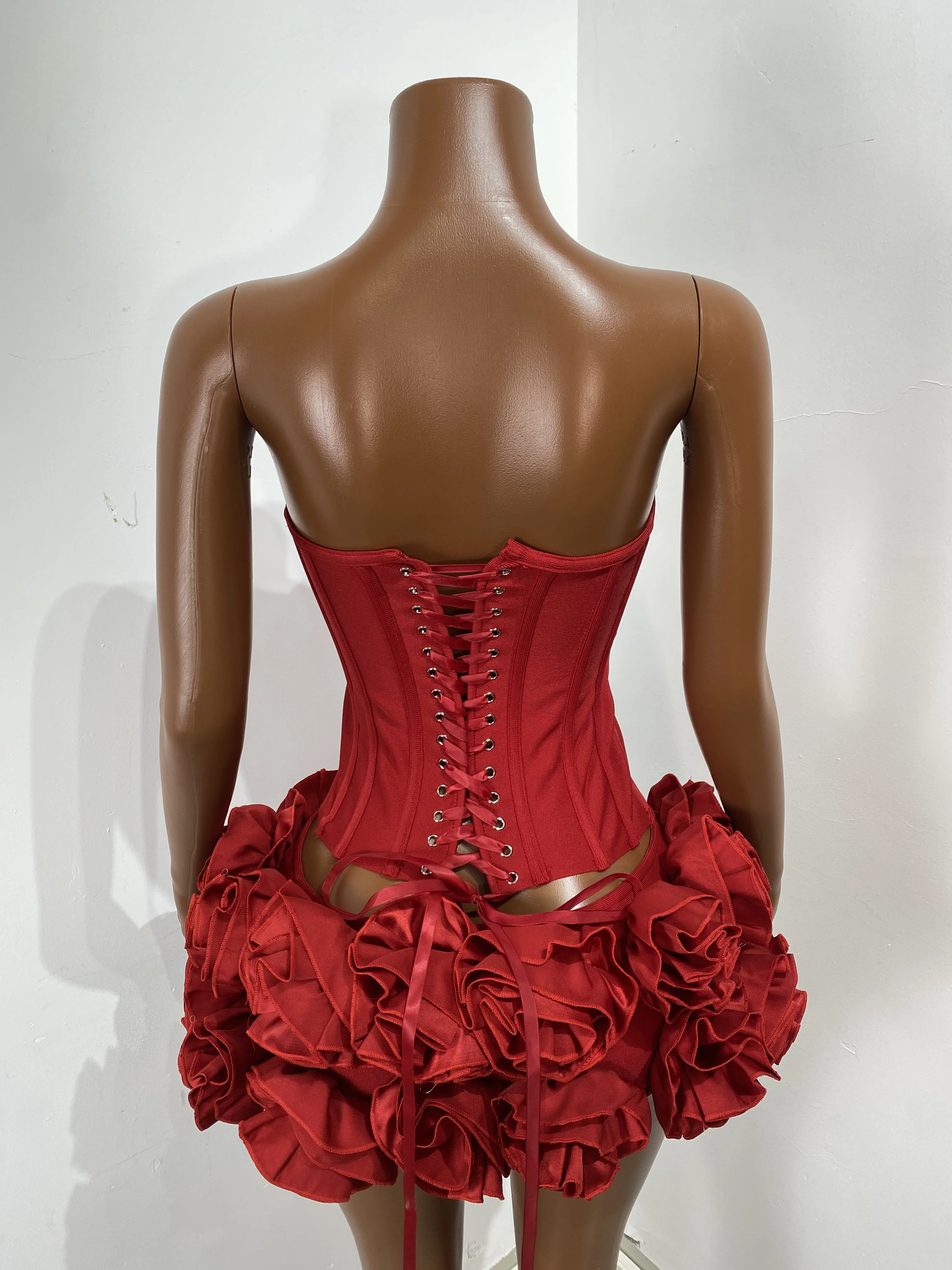 المرأة مثير حمالة عارية الذراعين زهرة حمراء قطعتين تنورة الصيف ضمادة مجموعة 2025 المشاهير مصمم أزياء المرأة مجموعة #4