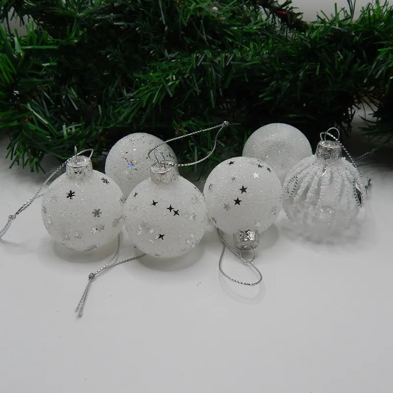 

24pcs/pack Diameter=4cm Surface Mini Chips Sticking Glass Ball Christmas Day Hanger Ornament Handmade Festival Decoration Globe