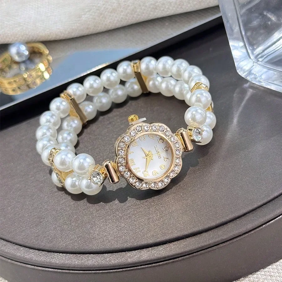 

1pc Women's Double Row Big Pearl Elastic Rhinestone Decorated Alloy Case Arabic Numeral Dial Casual Quartz Watch