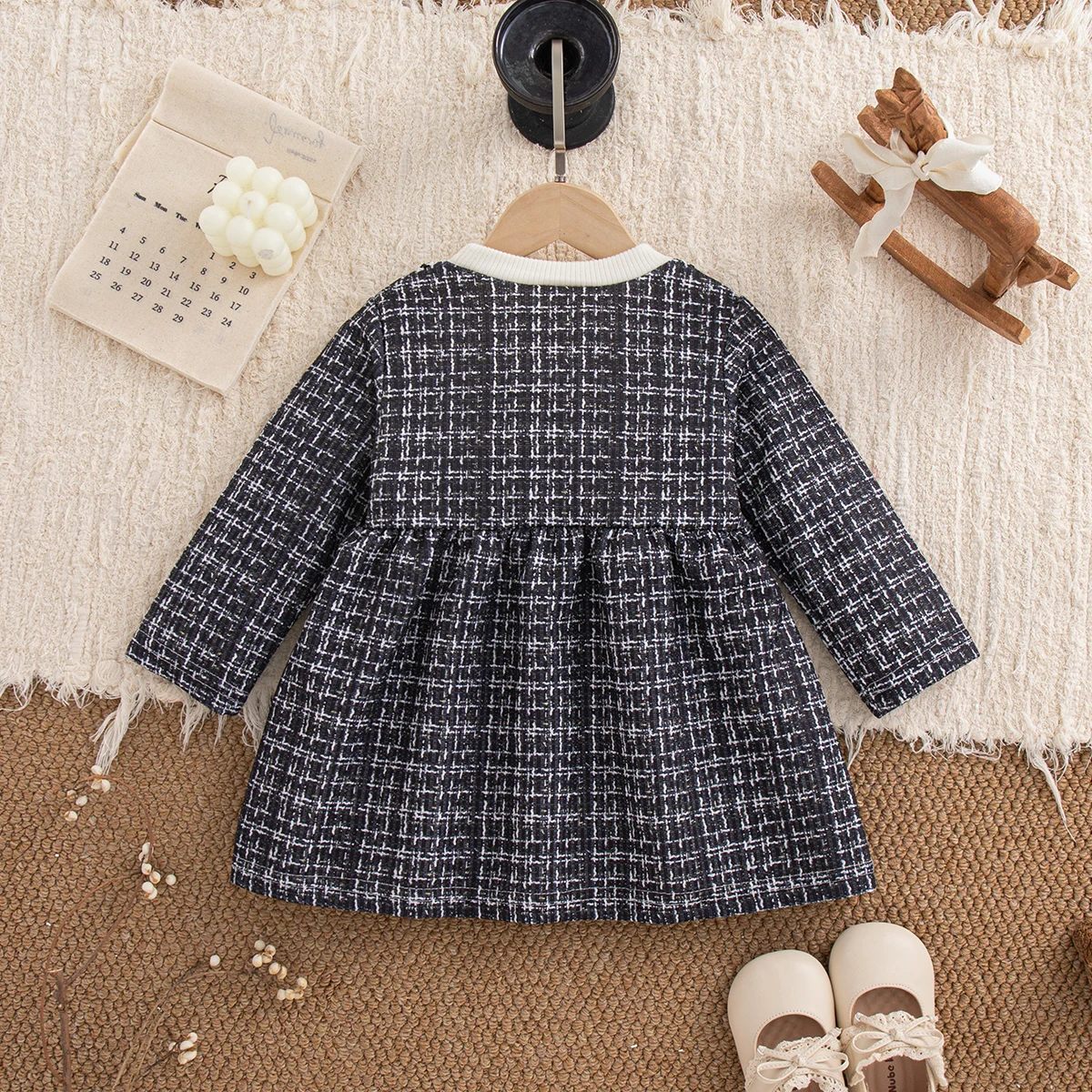 Spring And Autumn New Black Checkered Baby Girl Dress, Sweet Bow Children'S Clothing For Babies Aged 9 Months To 3 Years Old