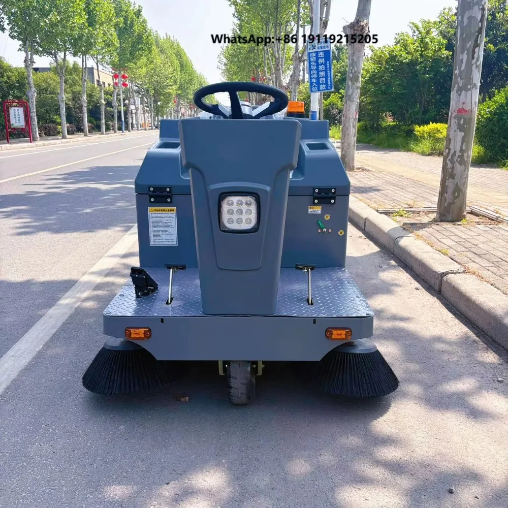 Model 1400 Vehicle-Mounted Industrial Electric Cleaning Truck for Street Factory Use Leaf Collection Washing Machine