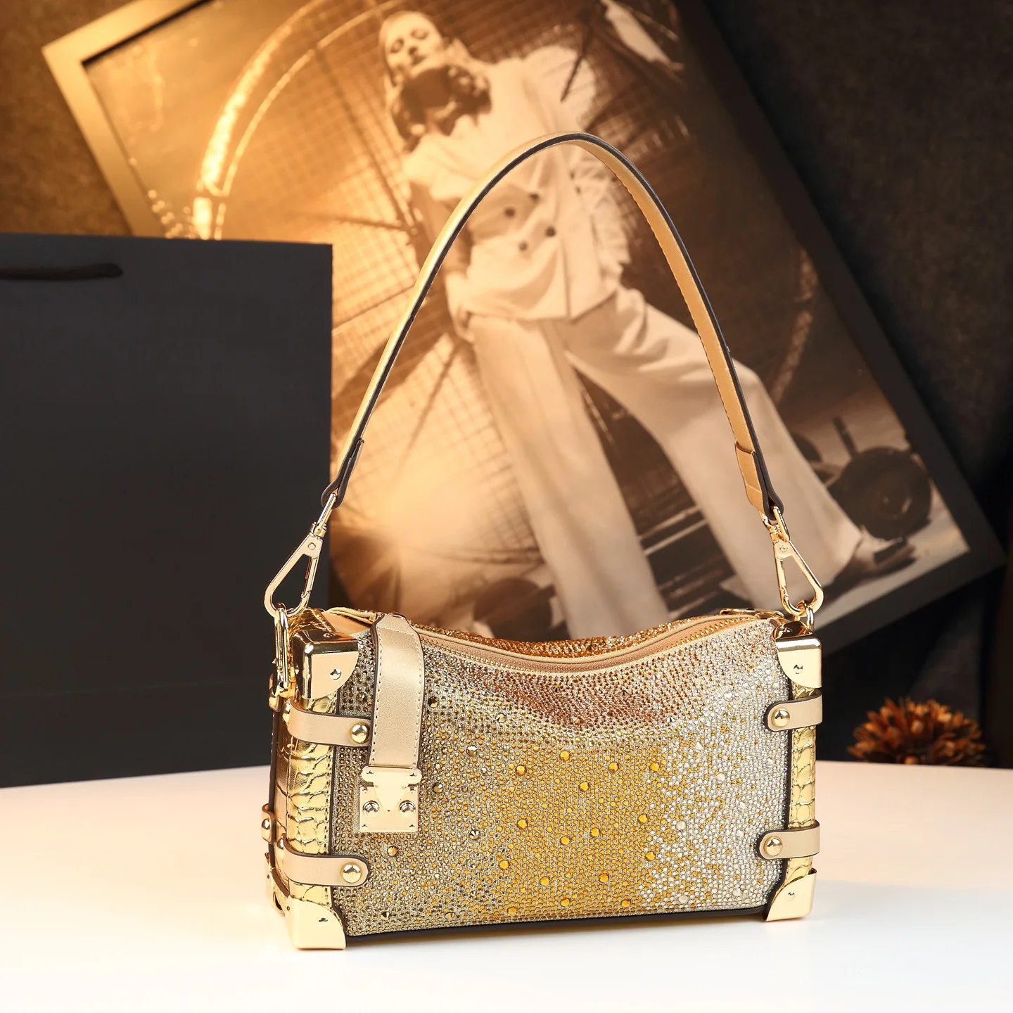 Women Luxury Rhinestone Flower Evening Clutch Bag Snake Print Leather Party Wedding Banquet Prom Handbag Elegant Lady Purse