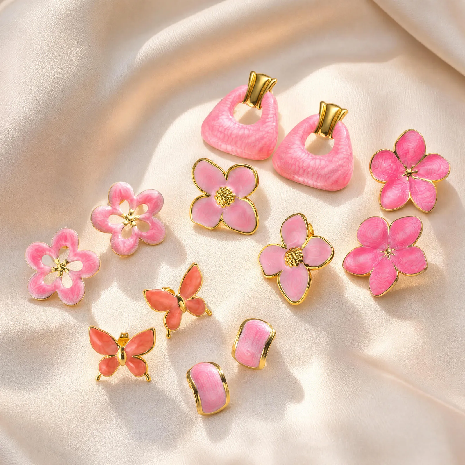 Pink Tulip Flower Stud Earrings Gold Plated Green Leaf Textured Enamel Earrings for Women Daily Sweet Floral Ear Jewelry Gift