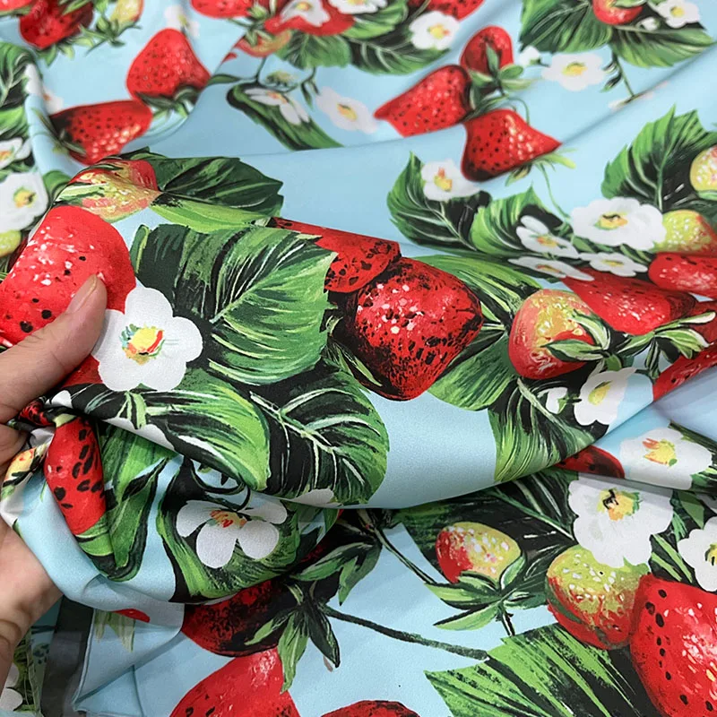 Italian Brand Fashion Designer Fabric Customized Polyester Chiffon Twill Satin Poplin Cotton Printed Fabric Cloth Wholesale