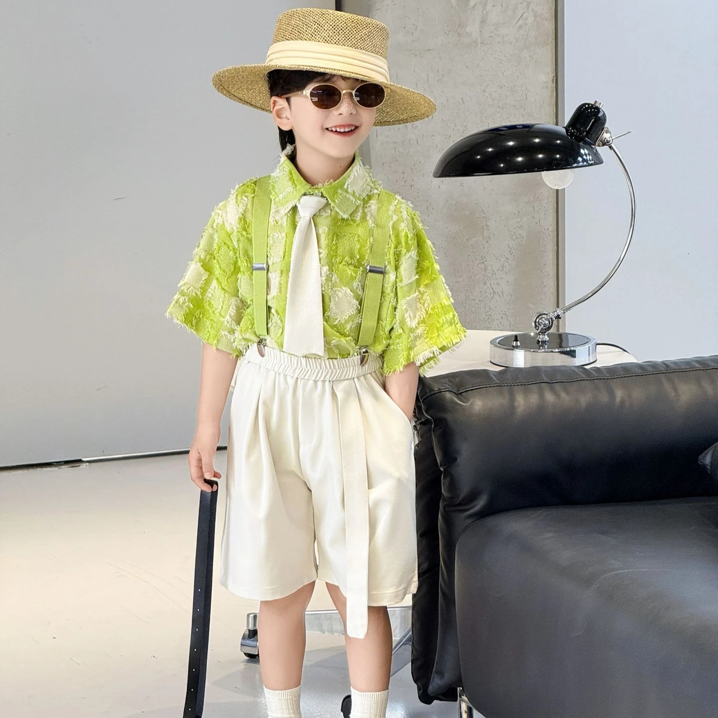 Boys' Suit 2026 Spring/summer New Children's Clothes Boys' Baby British Style Hair Beard Shirt Tie Strap Shorts Four-piece set