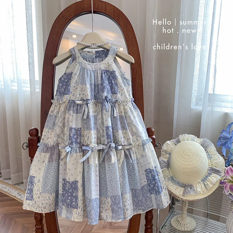 Girls' Summer Dress 2026 New Children's Splicing Floral Hanging Neck Skirt Children's Vacation Style Skirt