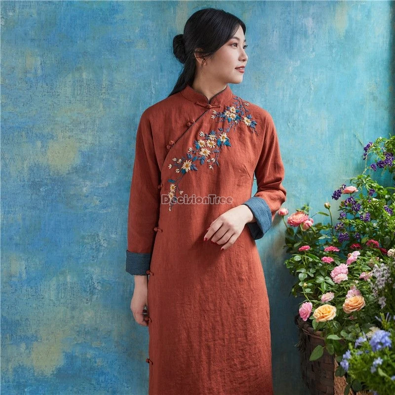 2024 chinese heavy embroidery cotton linen qipao improved stand collar button qipao retro literature art thicken winter garment