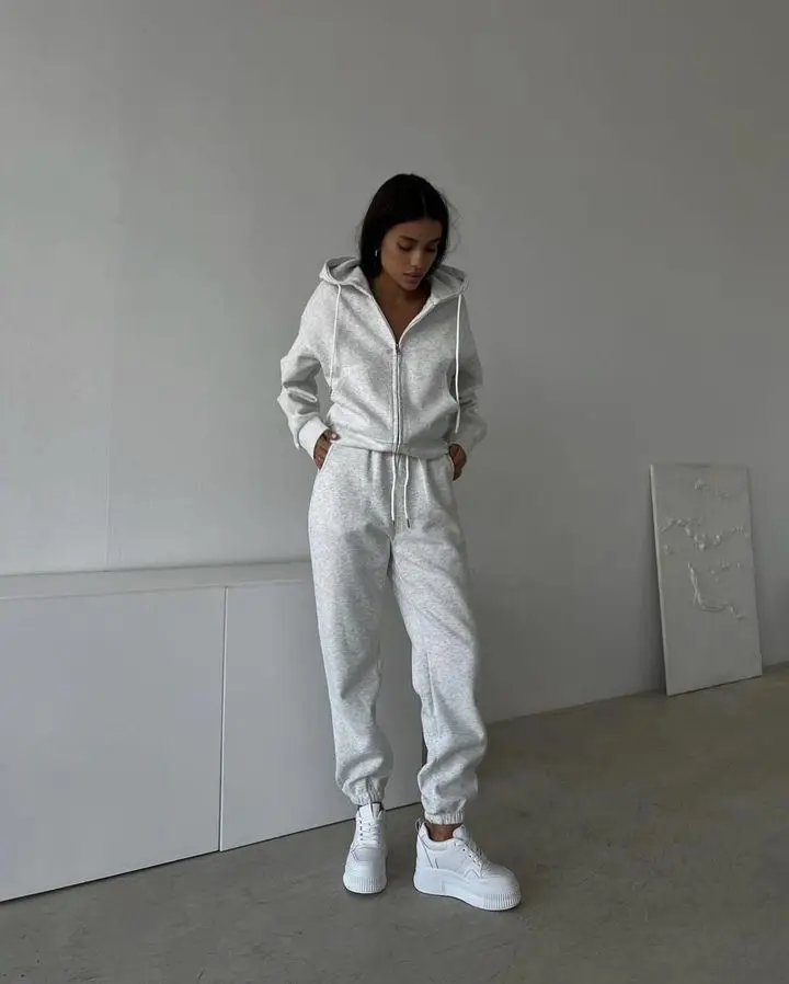 Euro-American Women's Casual Set: Pure Color Zip Hoodie & Drawstring Pants.