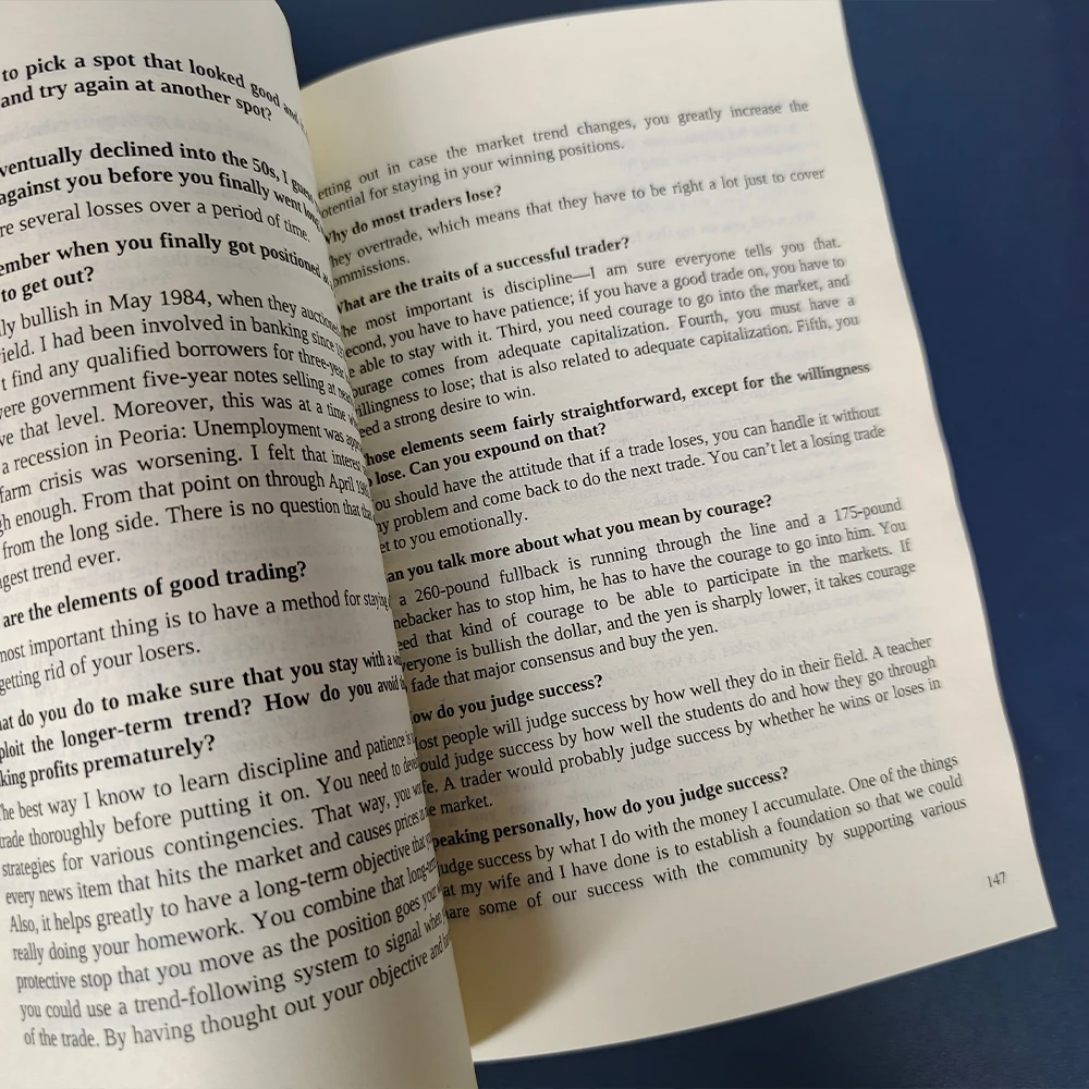 

Market Wizards: Interviews with Top Traders - a Novel English Book in Paperback Format