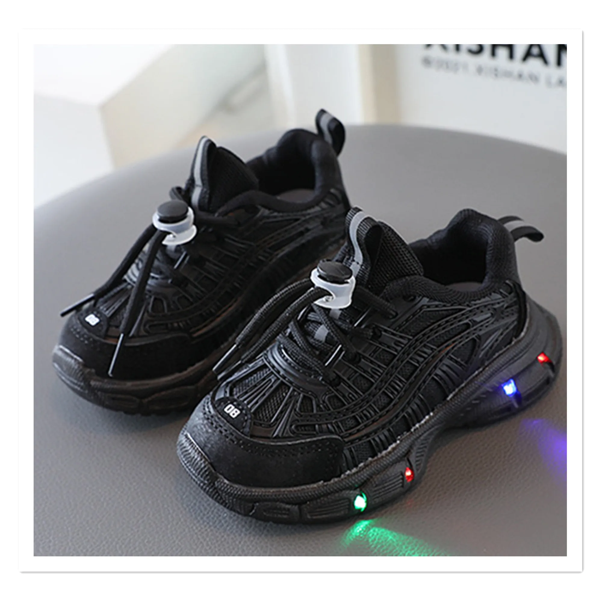 Light up children\'s sports shoes 1-3 years old 6 children\'s tennis shoes 2023 autumn new casual shoes for boys and girls with so