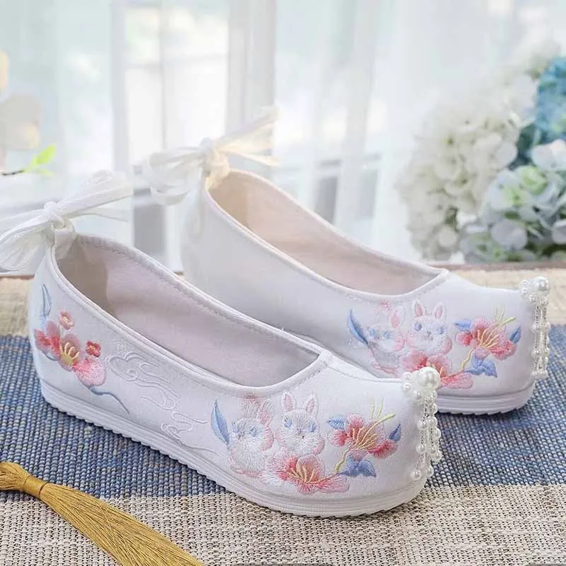 

Large Size 34-43# Hanfu Shoes Women Chinese Ancient Embroidery Shoes Red White Vintgae Embroidery Hanfu Shoes Plus Size 42
