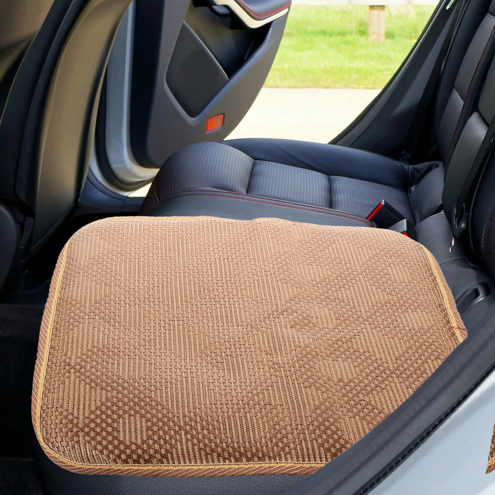 

Comfortable Car Seat Cushion Breathable Material Non-Deformable Stylish Design Cooling Car Cushion Vehicle Seat Pad