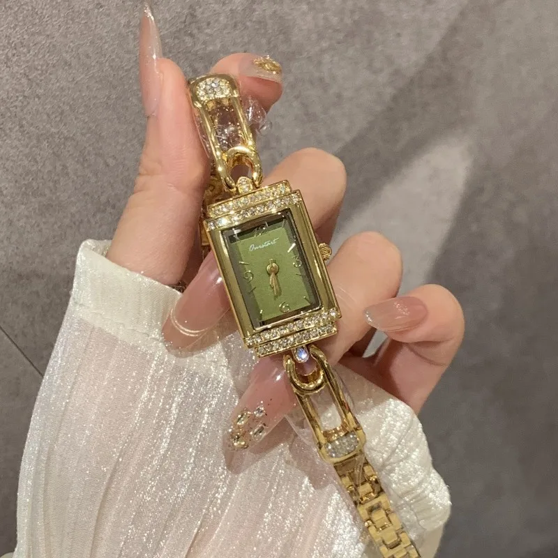 Small pin old money style hand niche design watch women's light luxury retro high-value women's watch