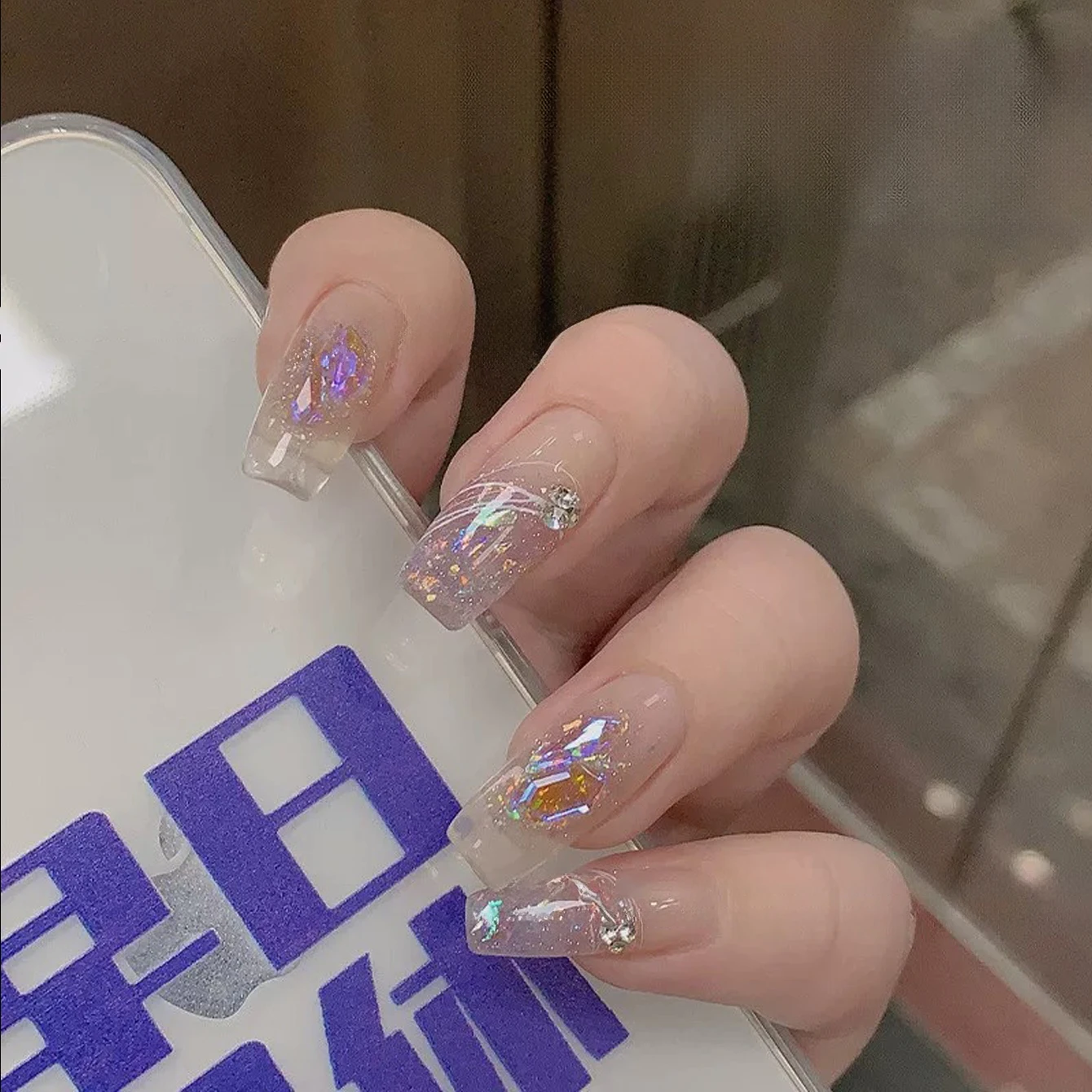 MIANEL 12 ml 2025 Winter Glas Blinkende Brokat Gebrochen Diamant Gel Nagellack Bleaching Glänzenden Nagellack Nail art