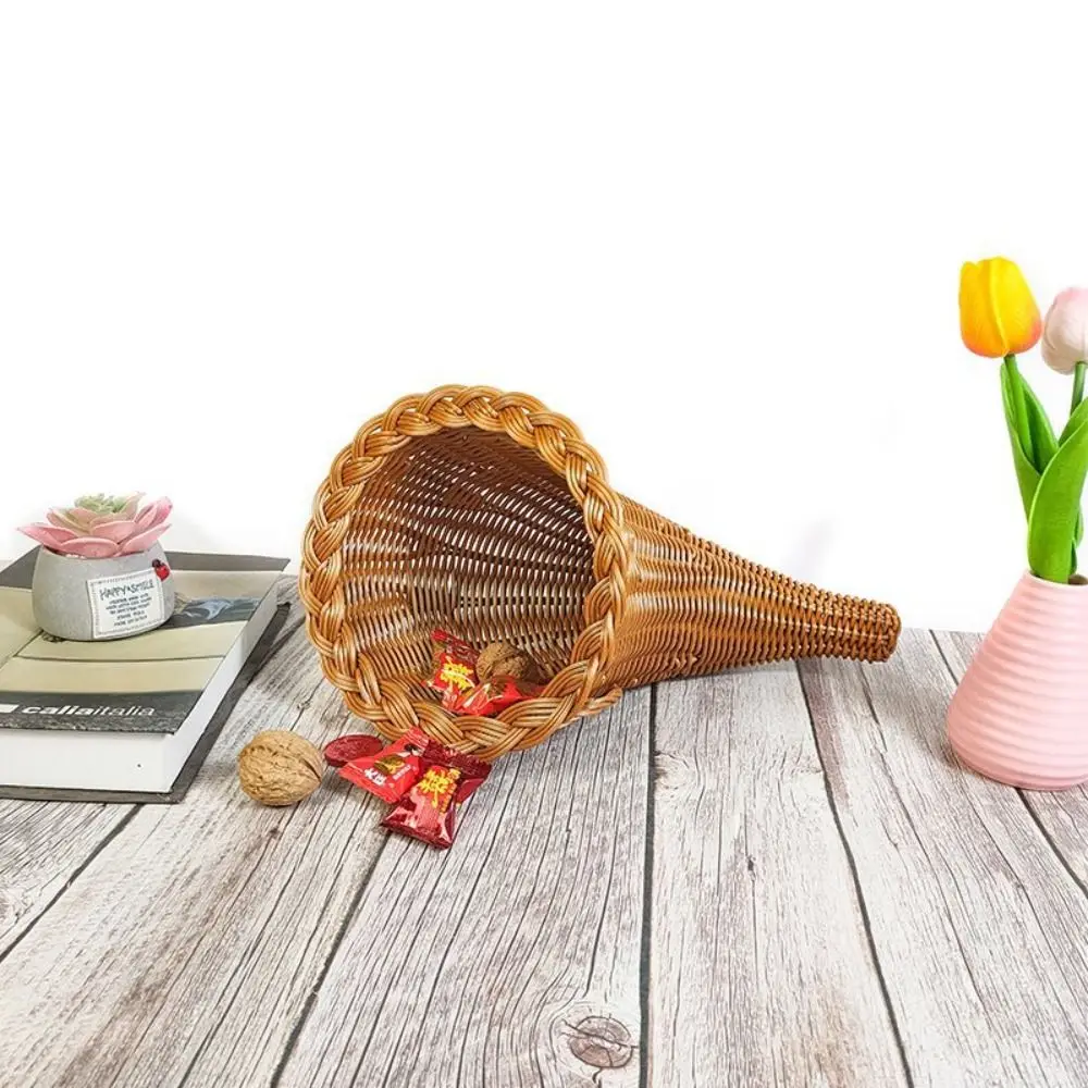 11 Inch Ox Horn Shape Weaven Basket Hand-woven Ox Horn Thanksgiving Rattan Basket Multi-purpose Christmas Decorations