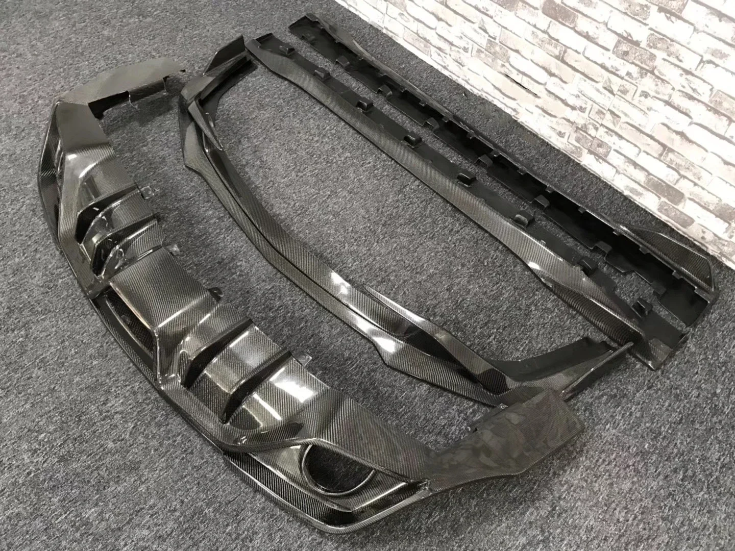 Car Body Kit Bumper Front Lip Diffuser Side Skirt Spoiler for Ford Mustang GT350 GT500 Body Kit！ 2