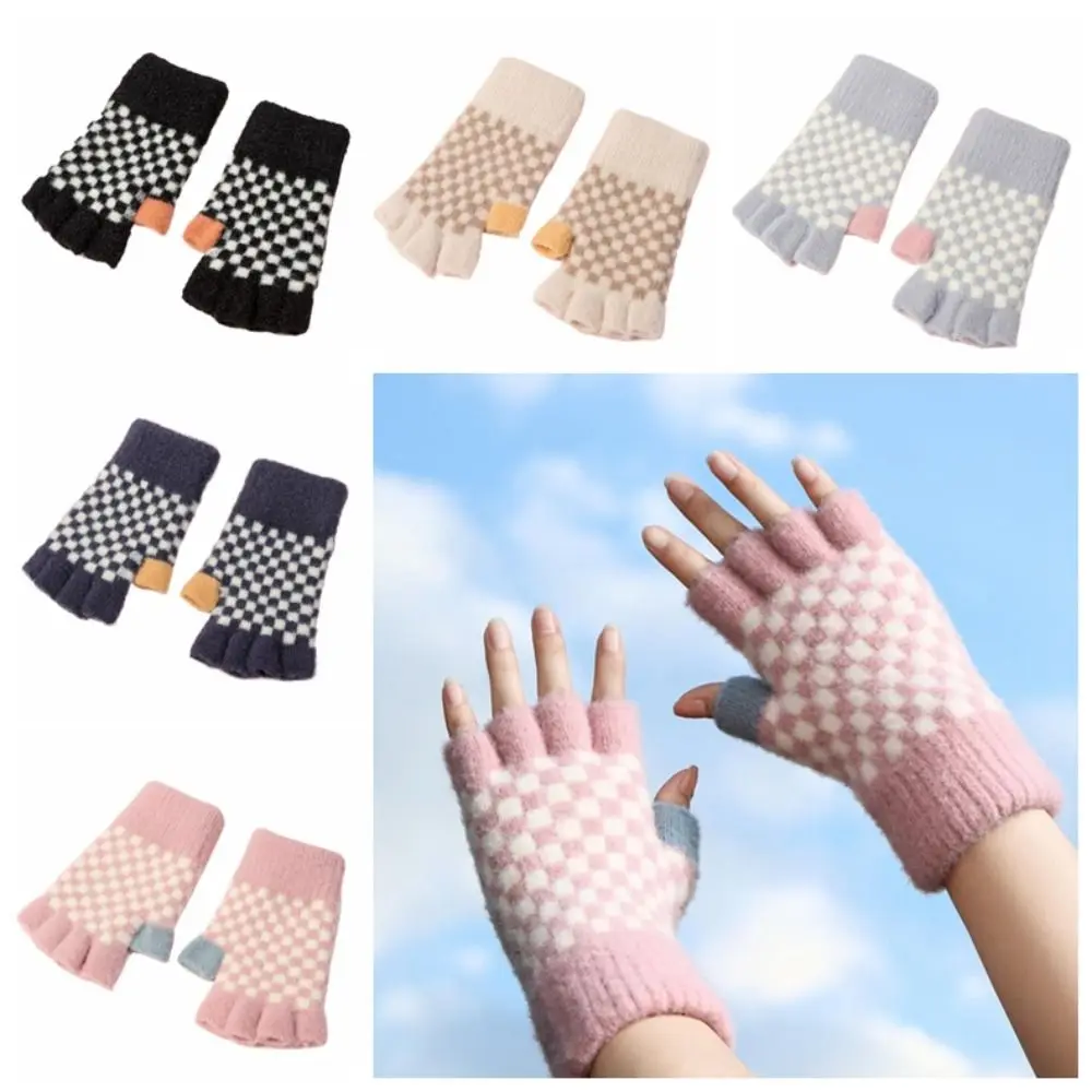 

Short Chessboard Grid Gloves Comfort Wool Contrasting Colors Knitted Gloves Mittens Writing Gloves Fingerless Gloves Autumn