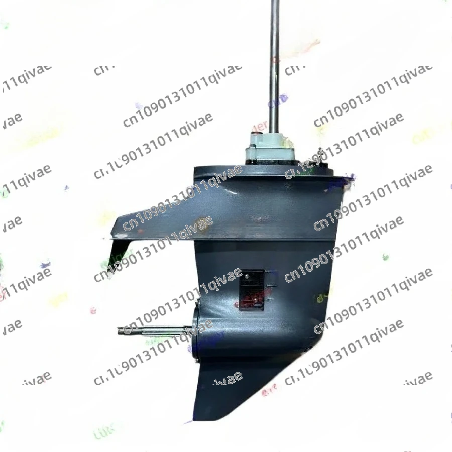 

Яко подходит для морских кораблей. Подвесной двигатель имеет 2-тактную коробку передач мощностью 30 лошадиных сил и нижнюю коробку передач в сборе.