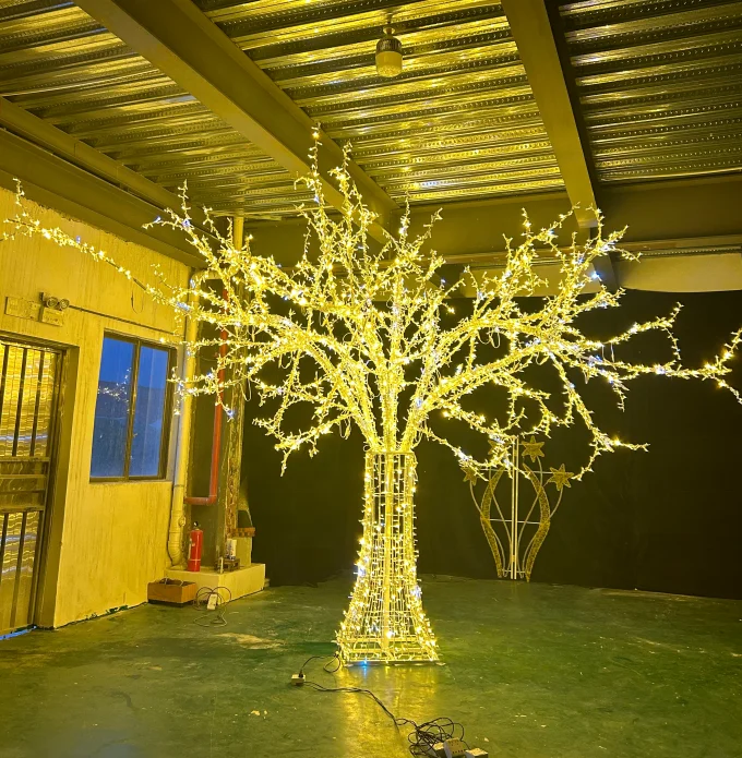 Custom LED Holiday Motif String Lights Large 3D Outdoor Christmas Tree for Park Garden Landscape Lighting Decoration