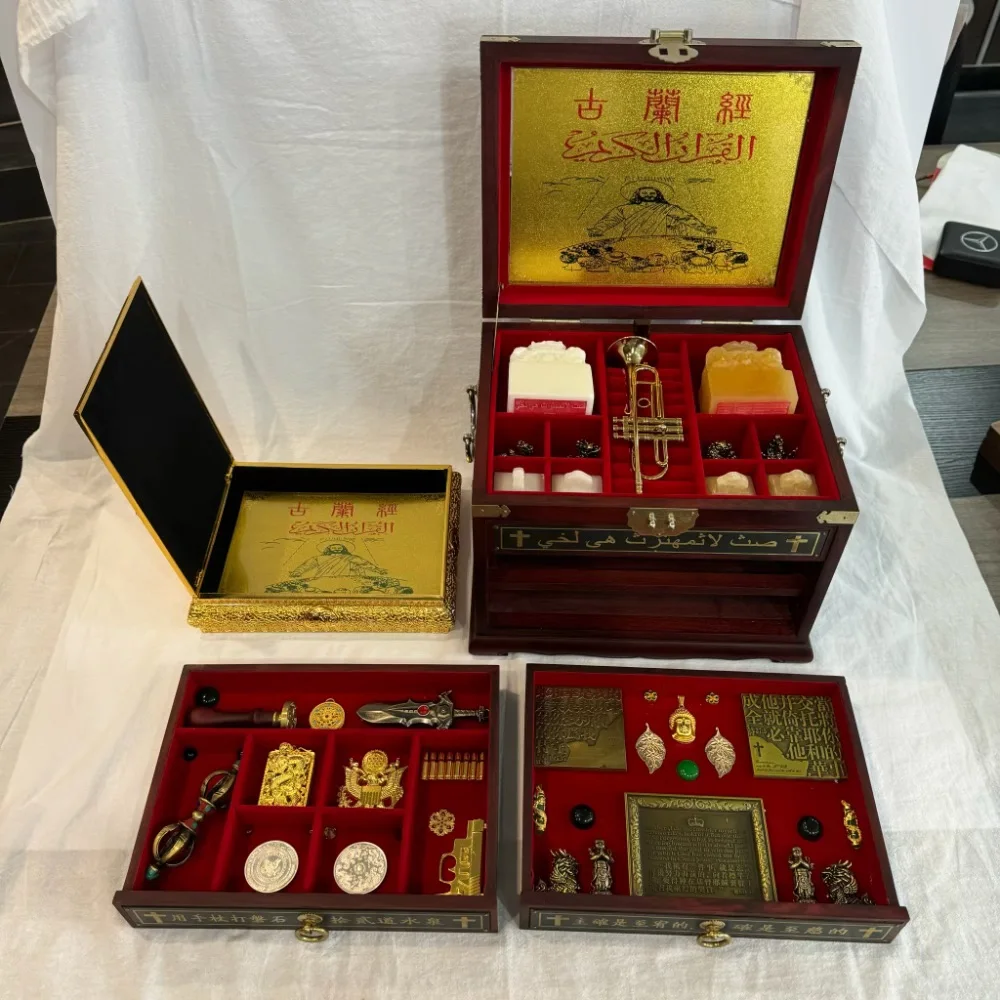 Quran Gold Cards Ticket Box Golden Jesus Bible Koran Case For Jesus Commemorative Christian Collectibles Golden Gun Bible Box view 2
