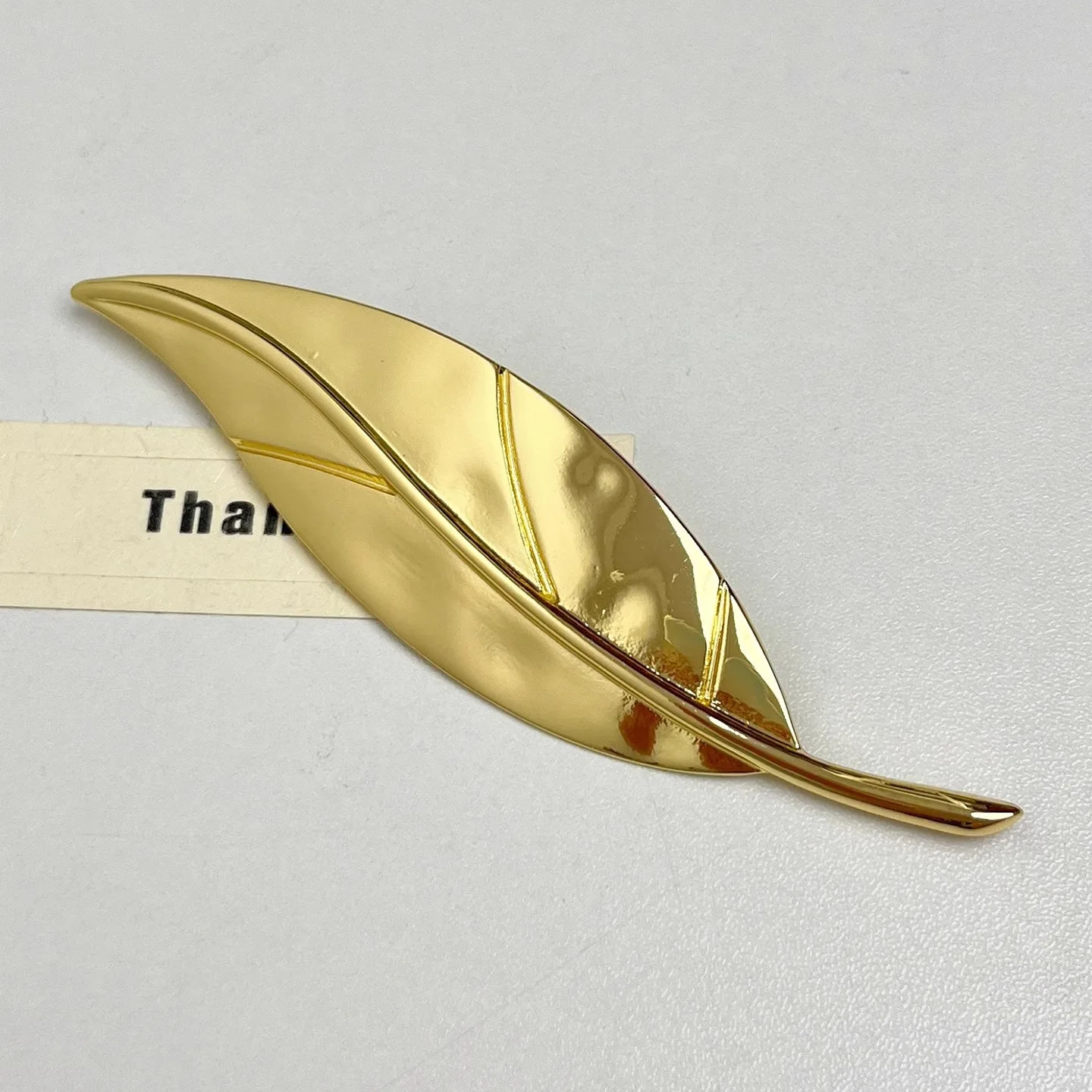 دبوس بروش أنيق وفريد من نوعه للنساء مثالي للحفلات وملابس السفر