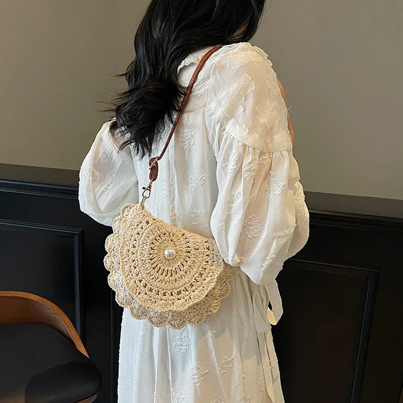 

Fashion Hollow Woven Shoulder Bag For Women Handmade Cotton Thread Crochet Crossbody Bag Summer Bag Flip Button Handbag