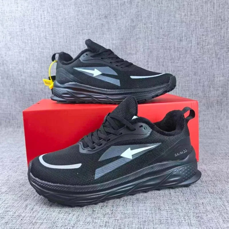 Winter Warm Men Walking Jogging Shoes Wide Trail Running Shoes Man With Fur Outdoor Sports Shoe Mens Wide Feet Athletic Shoe