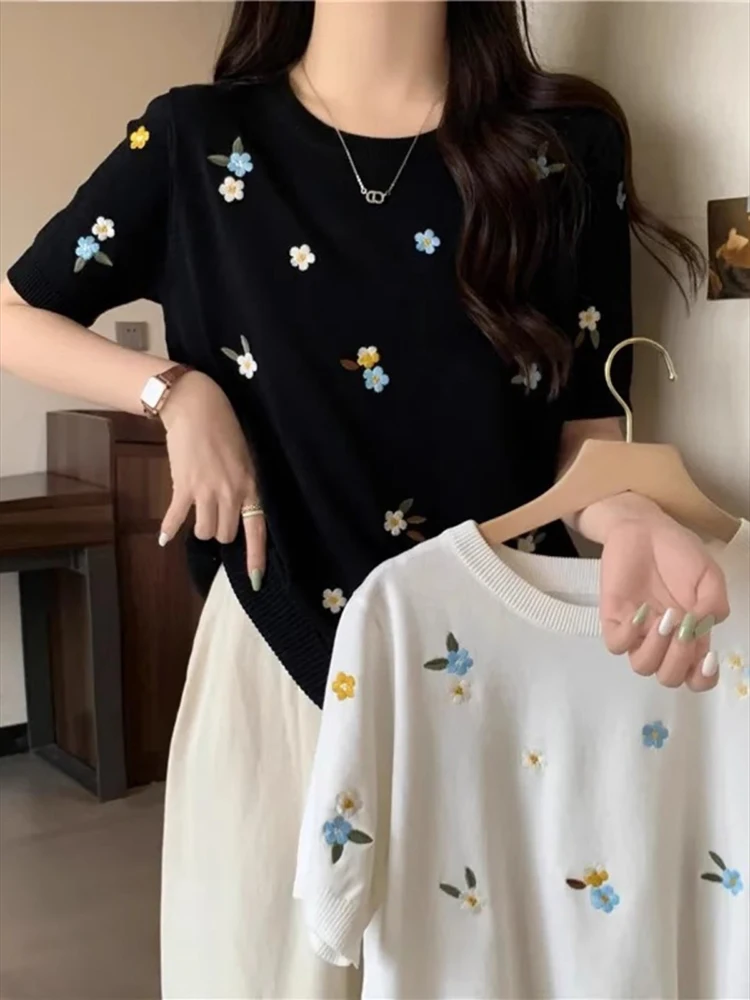 

Summer New Flower Embroidery Short Sleeve Sweater Women Knit T-shirt Vintage Fashion O-Neck Loose Simple Sweet Kntwear Tops
