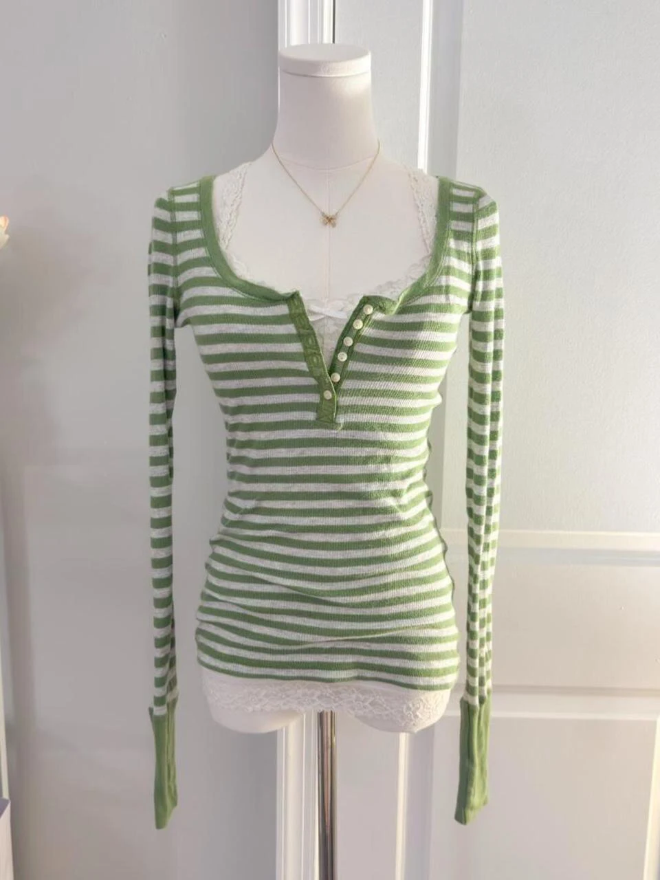 Tees 2000s Y2k Green Stripe Woman Clothing Aesthetic Vintage V-neck Lace Long Sleeved Cute Autumn Slim Tshirts Girl Streetwear - view 2